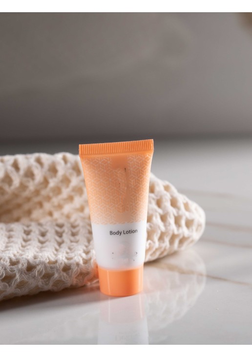 Body lotion σε σωληνάριο VELVIA Body Lotion σε σωληνάριο: 20 ml MADI